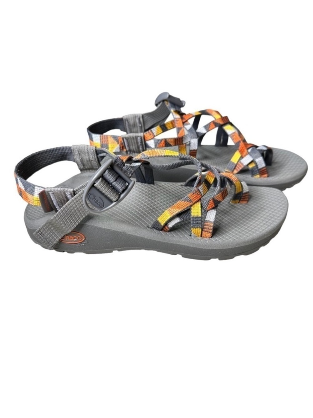 CHACO WOMENS Z/CLOUD X2 PUZZLE POPPY DOUBLE STRAP SANDALS. Size 8
